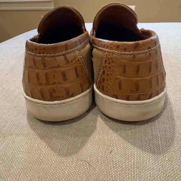 Men's T.B. Phelps suede slip on shoes with crocodile leather accents size 10 - Picture 2 of 6